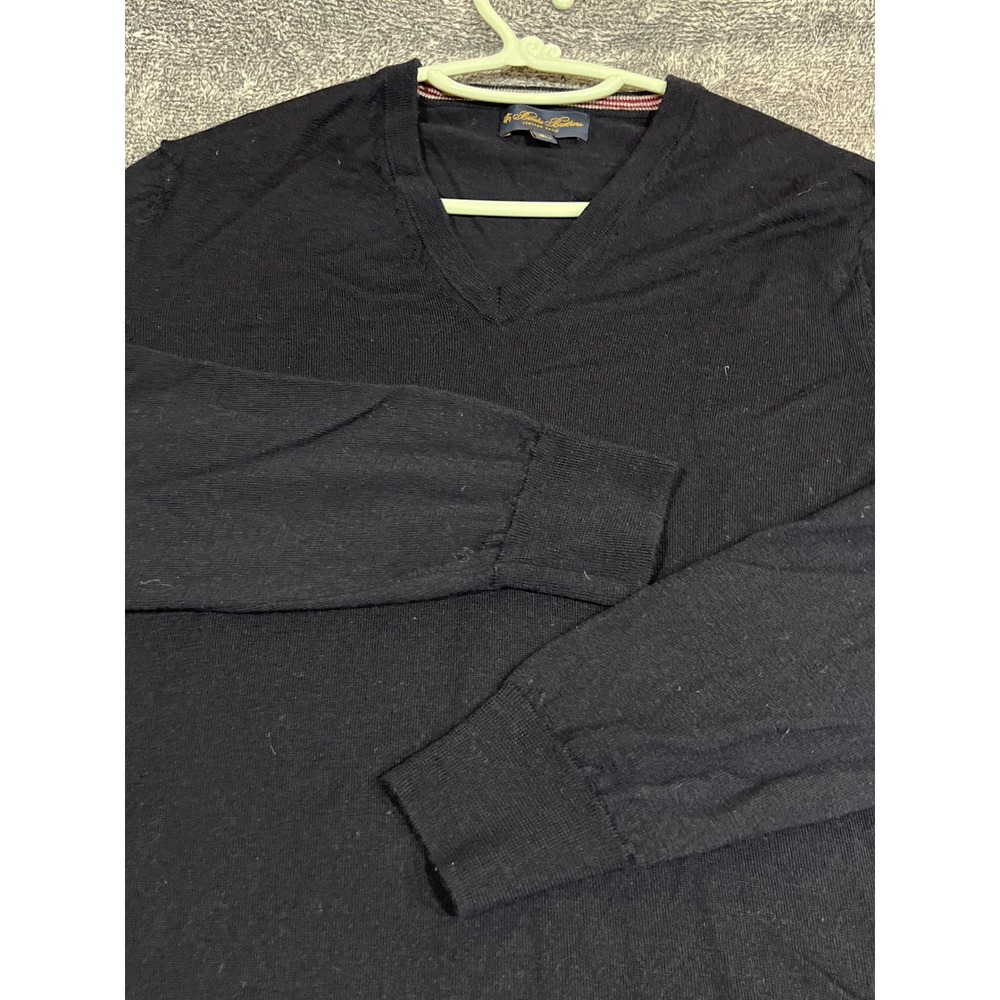 Brooks Brothers Mens XL Navy Blue Italian Yarn Merino Wool V-Neck Sweater
